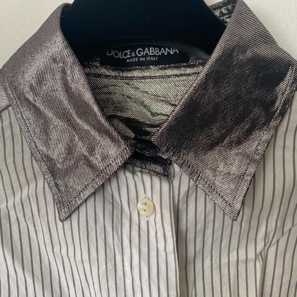 Dolce & Gabbana women’s shirt ( metallic accents)size small - Picture 3 of 9